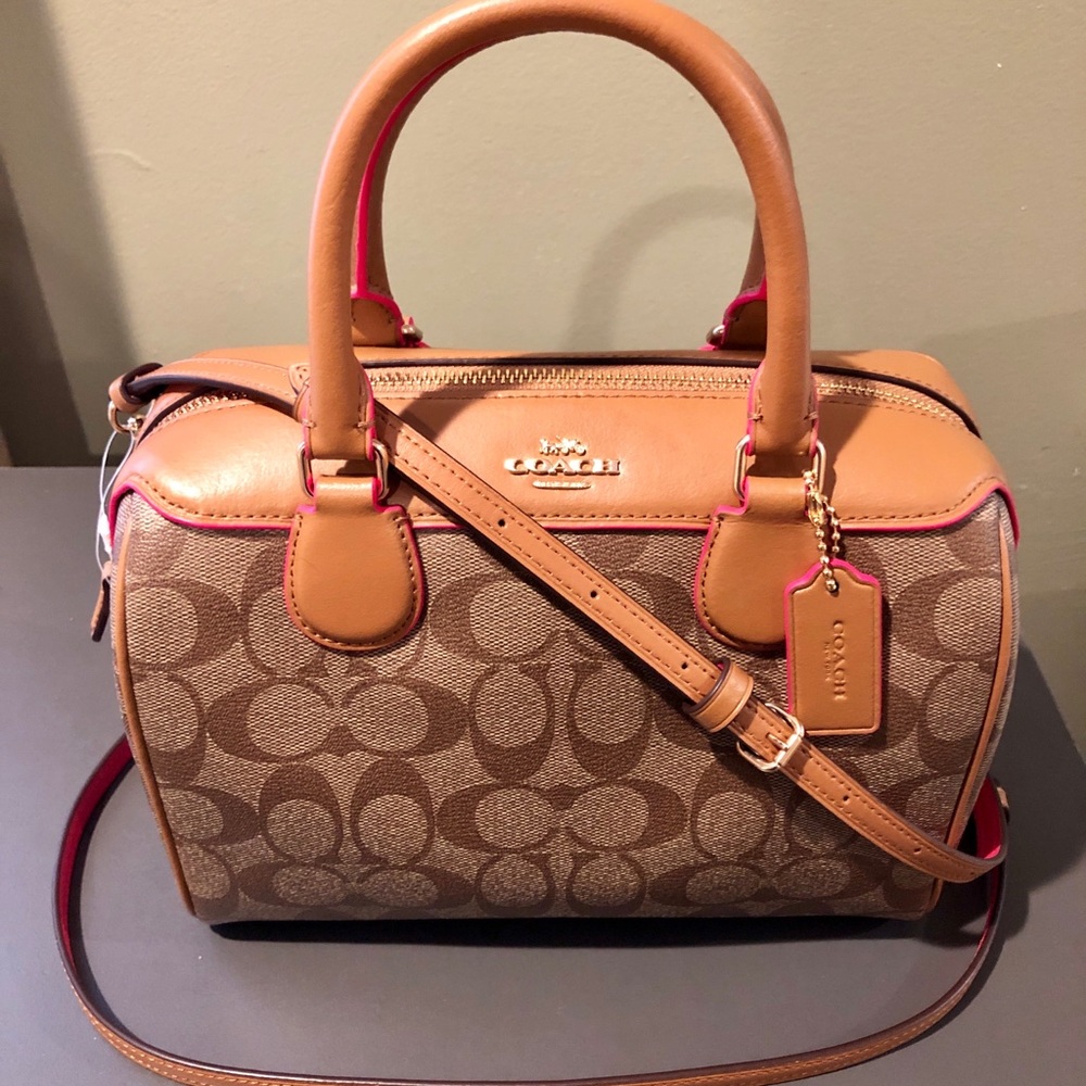 💓COACH SIGNATURE NEON EDGE MINI BENNETT SATCHEL💓 - Picture 2 of 5